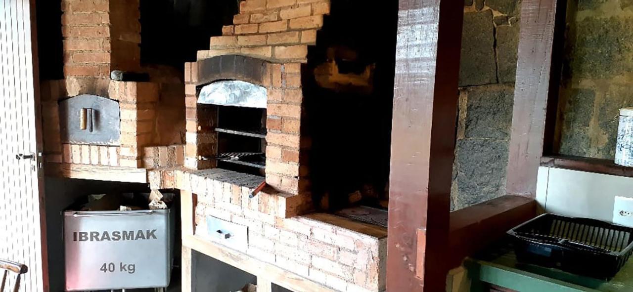 Chacara Com Wi-Fi, Churrasqueira E Lazer Em Cunha Exterior foto